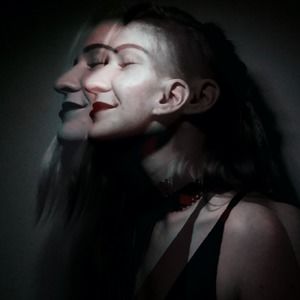 Meet your Posher, Edith